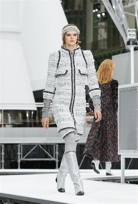 orologi da donna chanel autunno inverno 2017 2018|Chanel collezione Haute Couture Autunno/Inverno 2017.